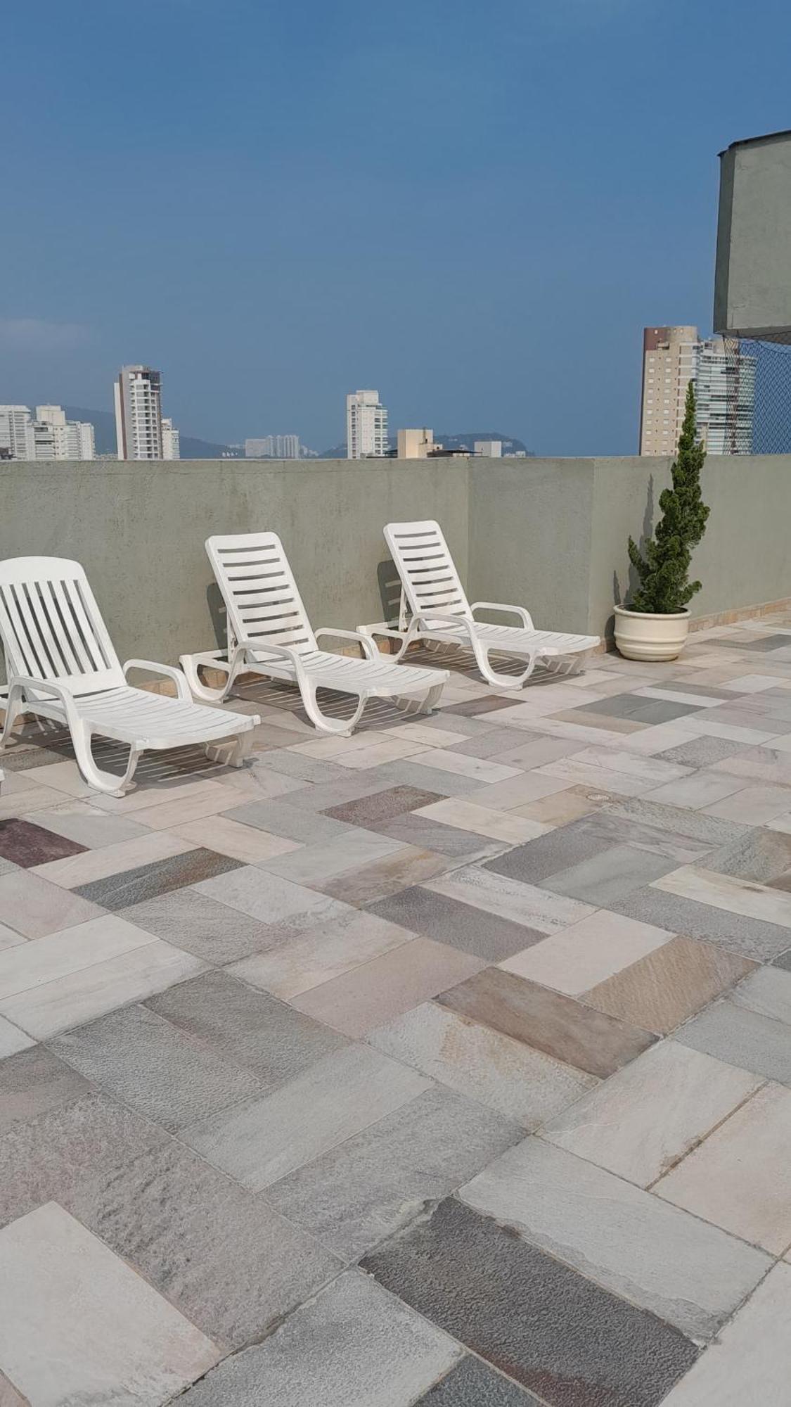 Beachside Condo: Pool, Bbq & Flexible Check-in Apartment